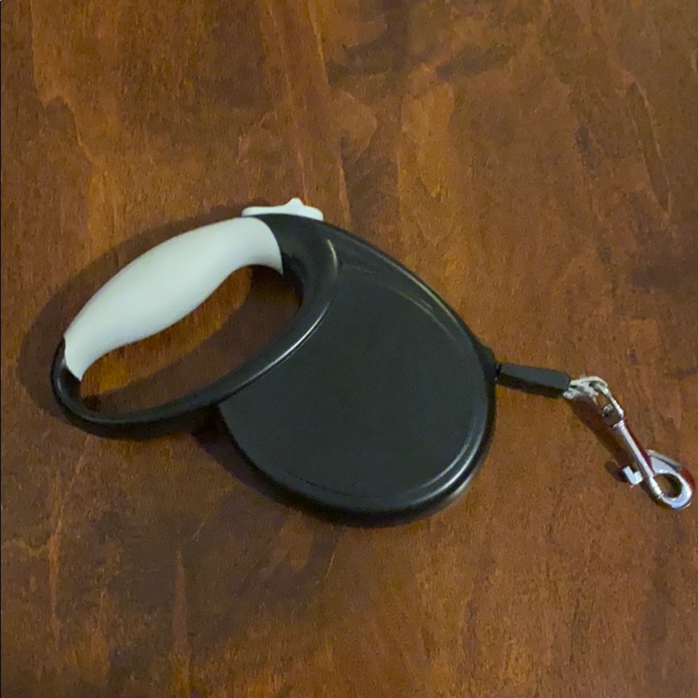 🆑 [4/$20] Dog Retractable Black leash